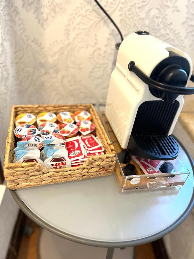 Mira Mare Suite เนเปิลส์ ภายนอก รูปภาพ